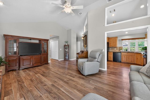 2419 Laurelwood Ct, Rocklin, CA 95677