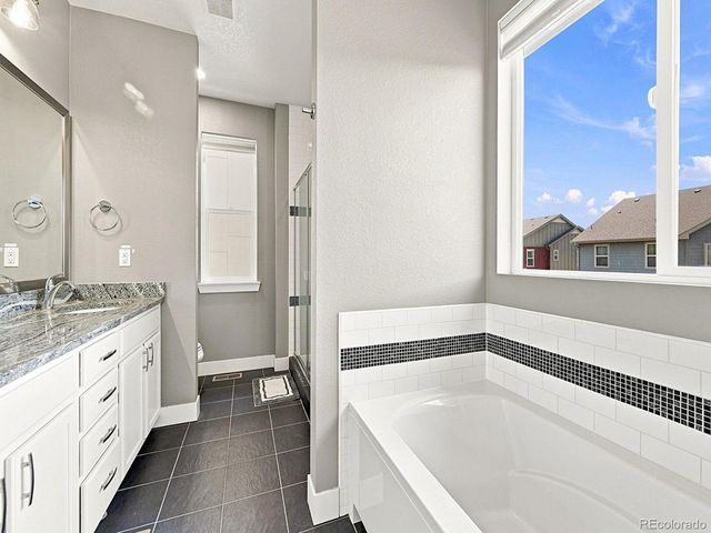 10730 E 26th Ave, Aurora, CO 80010