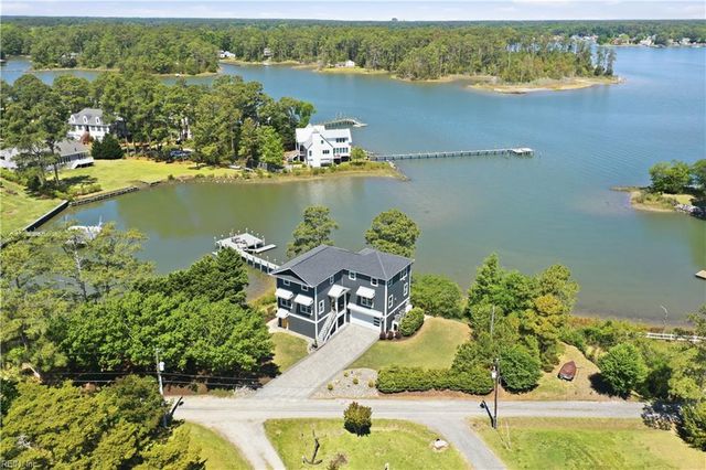 117 Anchor LN, Yorktown, VA 23692