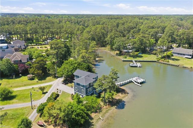 117 Anchor LN, Yorktown, VA 23692