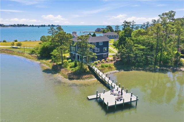 117 Anchor LN, Yorktown, VA 23692