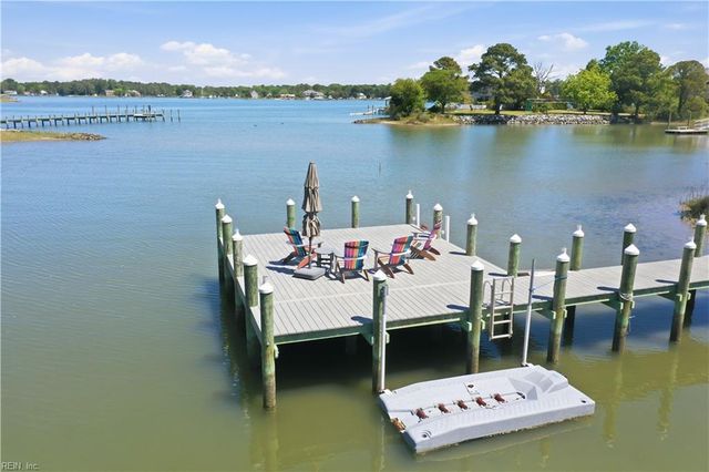 117 Anchor LN, Yorktown, VA 23692