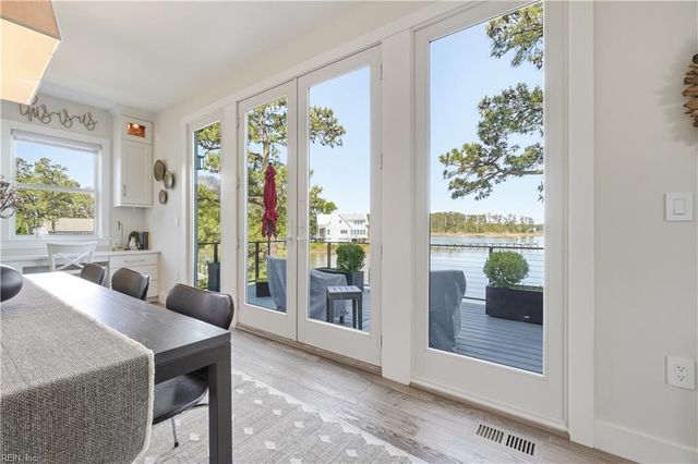 117 Anchor LN, Yorktown, VA 23692