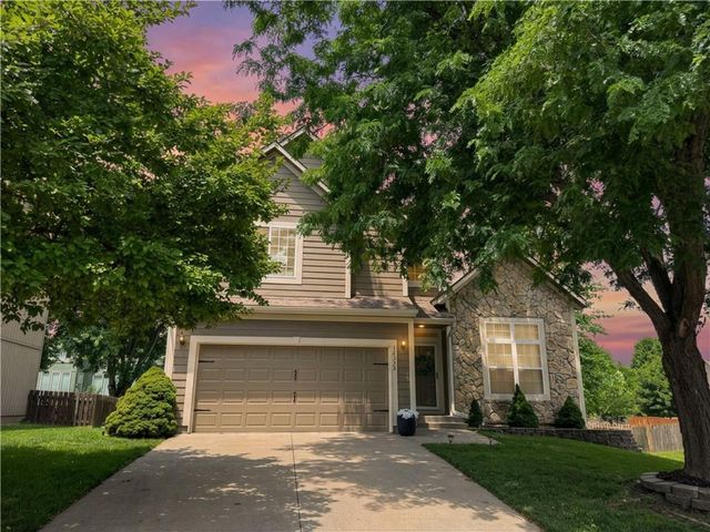 16392 W 156th Terrace, Olathe, KS 66062