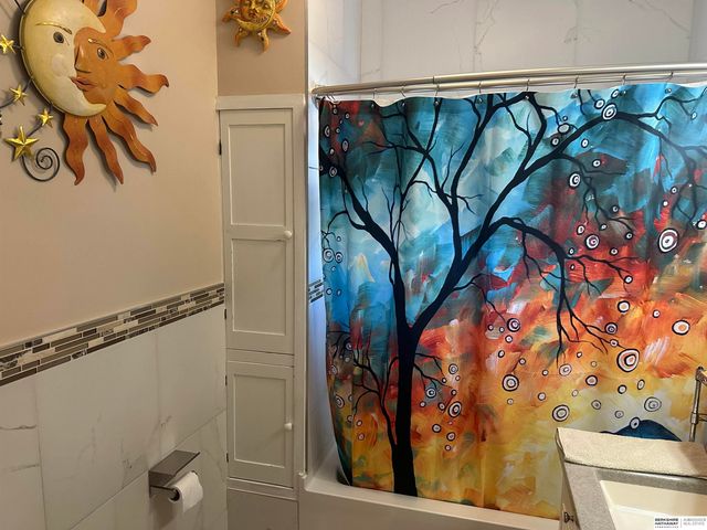 3244 C Street, Lincoln, NE 68510