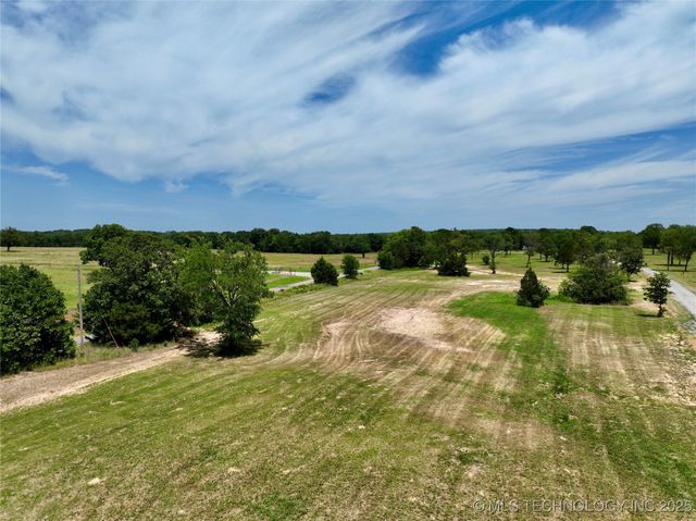 14 Kathy Lane, Eufaula, OK 74432