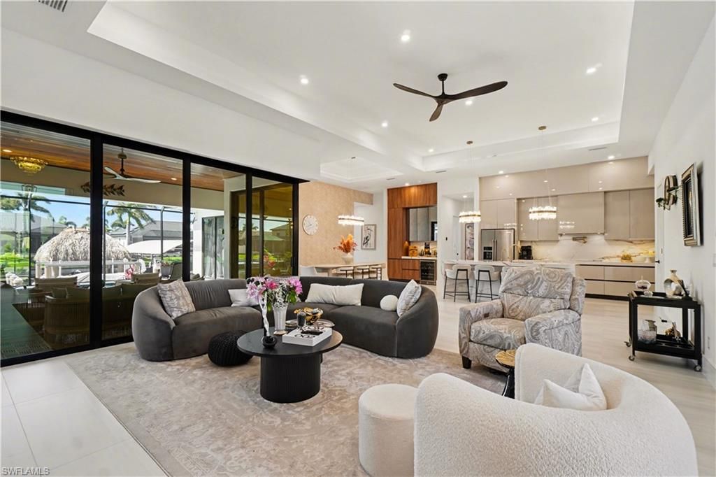 Image 3 of property listing at 2814 Gleason PKWY, Cape Coral, FL 33914