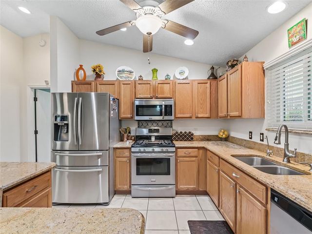 9621 SE 168TH MAPLESONG LANE, The Villages, FL 32162
