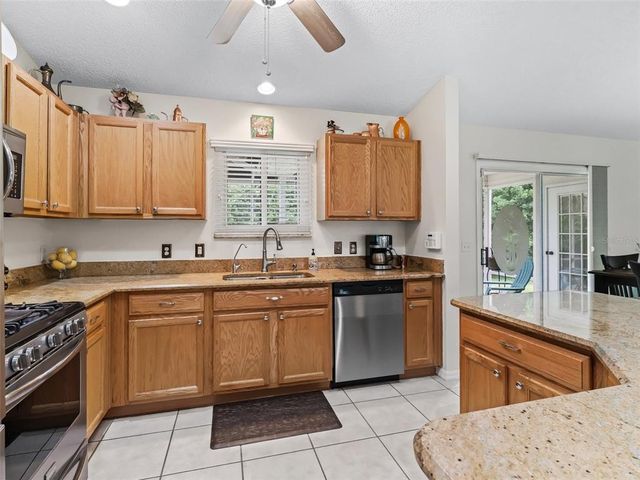 9621 SE 168TH MAPLESONG LANE, The Villages, FL 32162