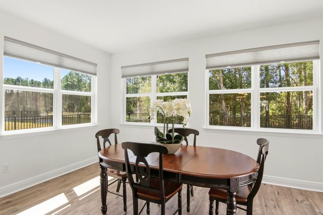 296 Symphony Way, Freeport, FL 32439