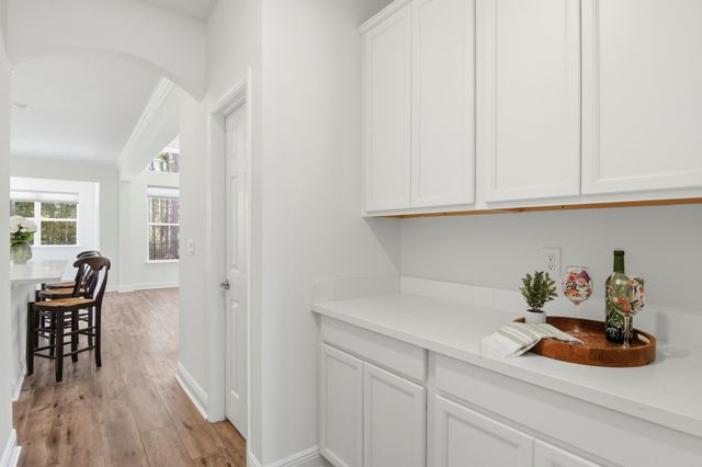 296 Symphony Way, Freeport, FL 32439