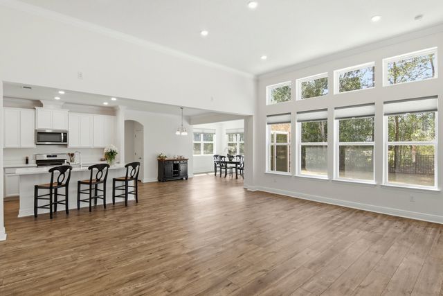 296 Symphony Way, Freeport, FL 32439