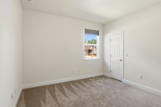 296 Symphony Way, Freeport, FL 32439