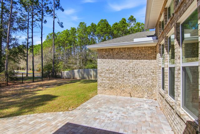 296 Symphony Way, Freeport, FL 32439