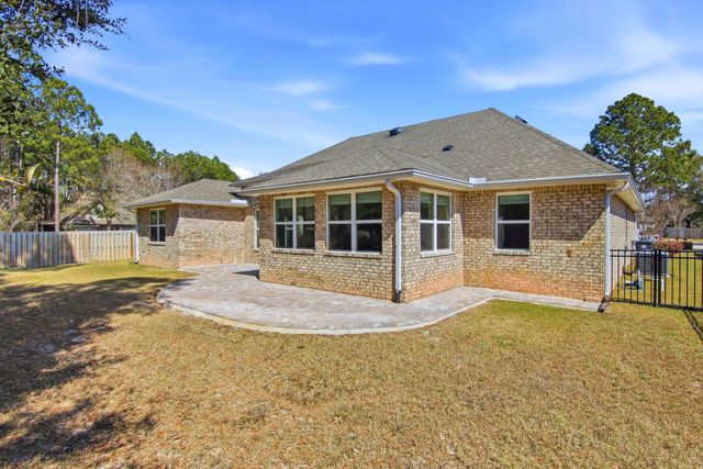 296 Symphony Way, Freeport, FL 32439