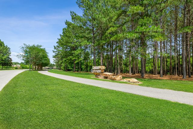 296 Symphony Way, Freeport, FL 32439