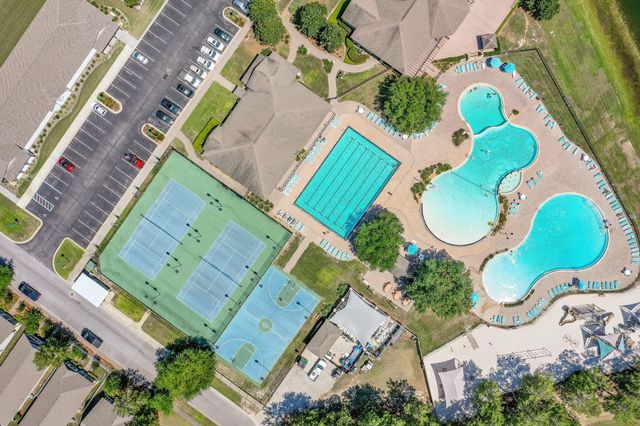 296 Symphony Way, Freeport, FL 32439