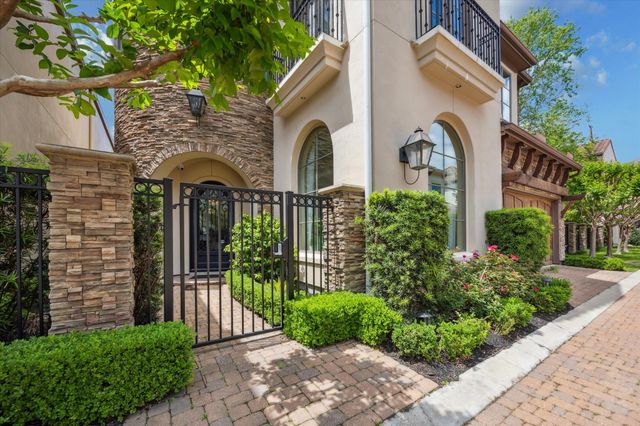 1110 Longmont Place Court, Houston, TX 77056