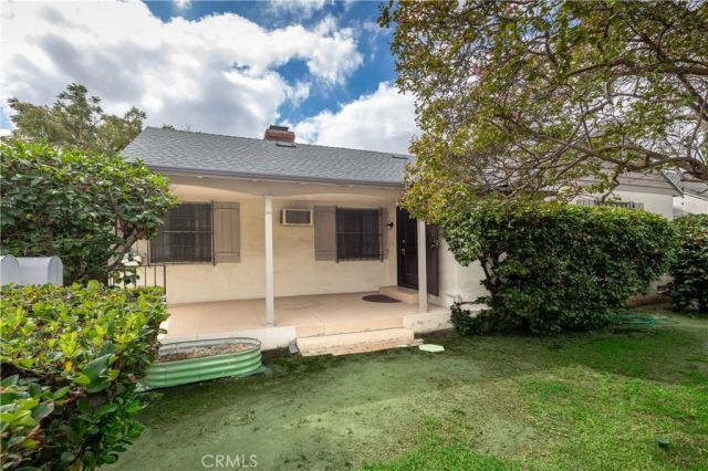 14738 Magnolia Boulevard, Sherman Oaks, CA 91403
