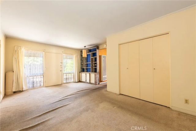 14738 Magnolia Boulevard, Sherman Oaks, CA 91403