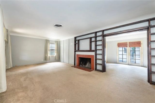 14738 Magnolia Boulevard, Sherman Oaks, CA 91403