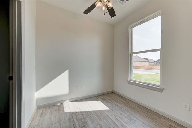 1813 Aminas Way, Yukon, OK 73099