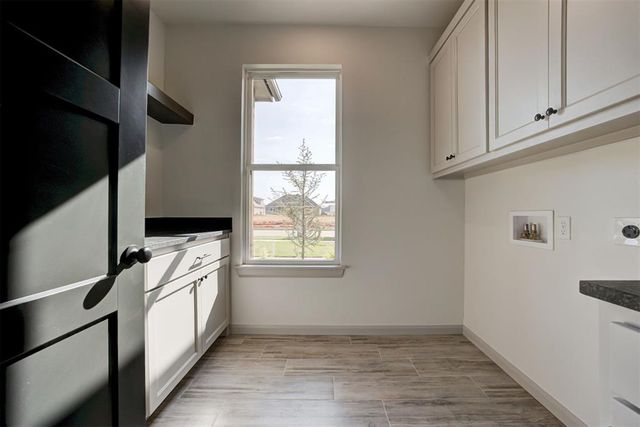 1813 Aminas Way, Yukon, OK 73099