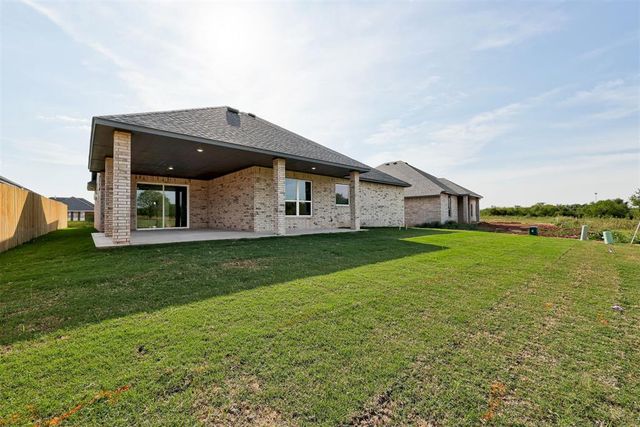 1813 Aminas Way, Yukon, OK 73099