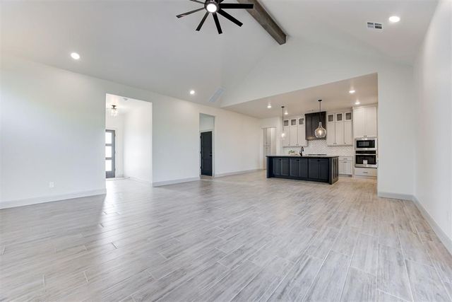1813 Aminas Way, Yukon, OK 73099