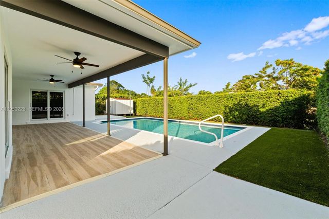 4440 NW 19th Ave, Oakland Park, FL 33309