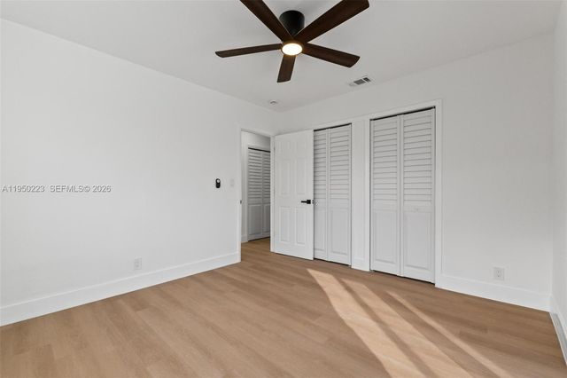 4440 NW 19th Ave, Oakland Park, FL 33309