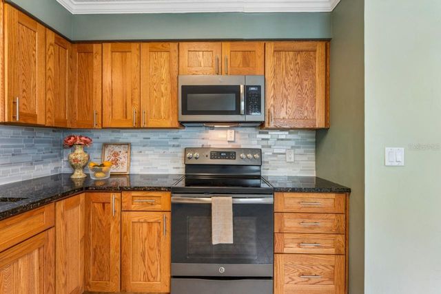 6016 WILDS DR, New Port Richey, FL 34653