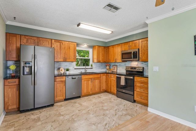 6016 WILDS DR, New Port Richey, FL 34653