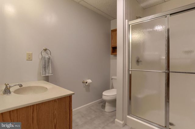 1005 TULIP TREE DR, Lebanon, PA 17042