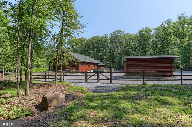 1005 TULIP TREE DR, Lebanon, PA 17042