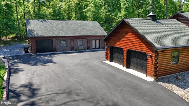 1005 TULIP TREE DR, Lebanon, PA 17042