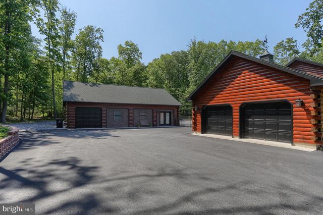 1005 TULIP TREE DR, Lebanon, PA 17042