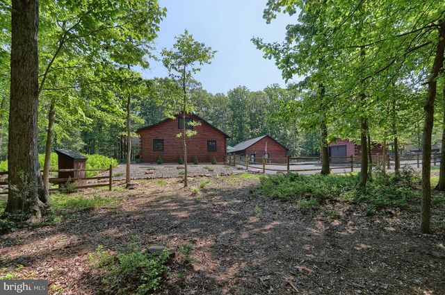1005 TULIP TREE DR, Lebanon, PA 17042