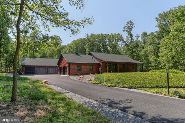 1005 TULIP TREE DR, Lebanon, PA 17042