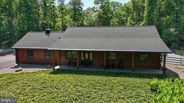 1005 TULIP TREE DR, Lebanon, PA 17042