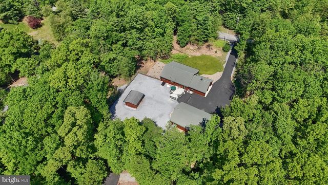 1005 TULIP TREE DR, Lebanon, PA 17042
