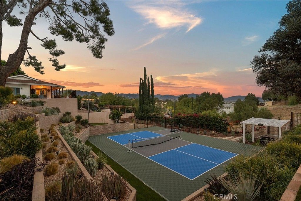 17879 Ridgeway, Granada Hills, CA 91344 — photo 5