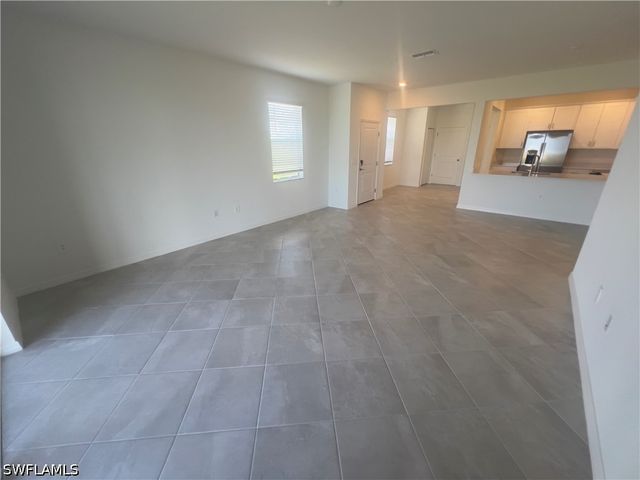 2833 Citrus ST, Naples, FL 34120