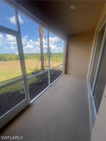 2833 Citrus ST, Naples, FL 34120