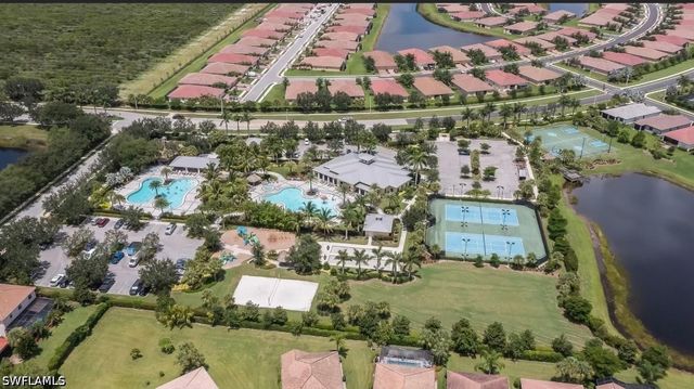 2833 Citrus ST, Naples, FL 34120