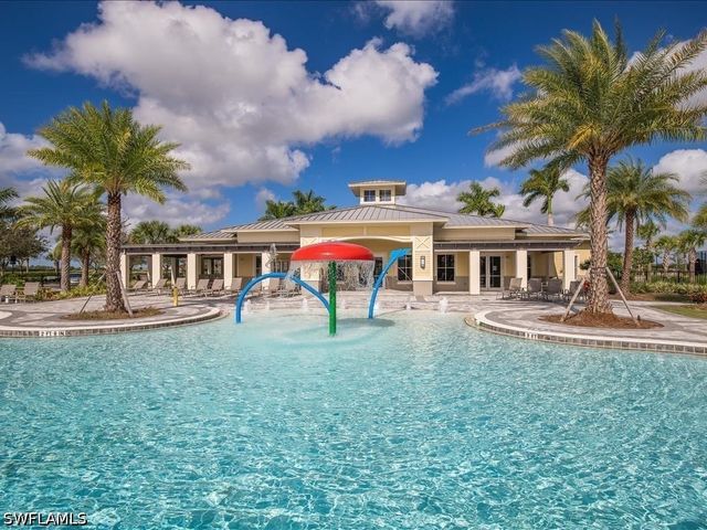 2833 Citrus ST, Naples, FL 34120