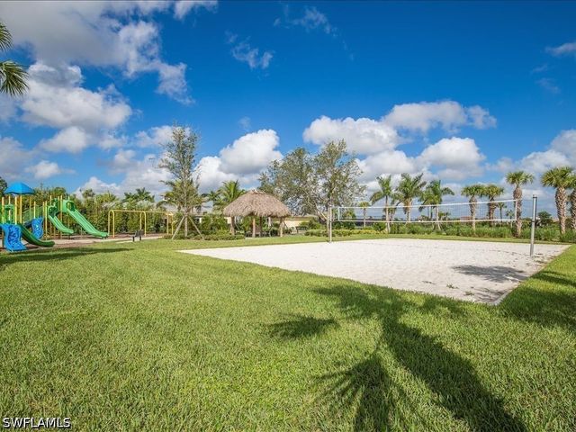 2833 Citrus ST, Naples, FL 34120