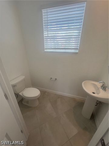 2833 Citrus ST, Naples, FL 34120