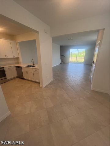 2833 Citrus ST, Naples, FL 34120