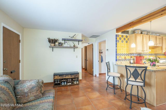 392 S Paseo Madera Unit D, Green Valley, AZ 85614